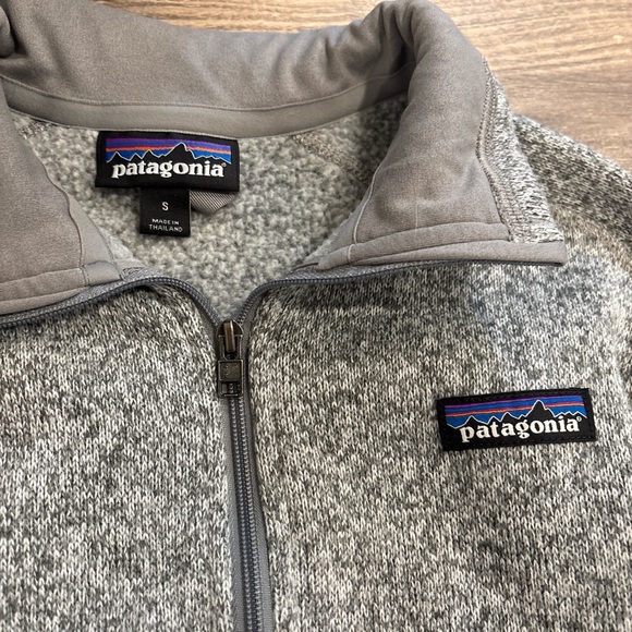 Patagonia Women’s Gray Quarter-Zip Fleece Sweater - Picture 2 of 3